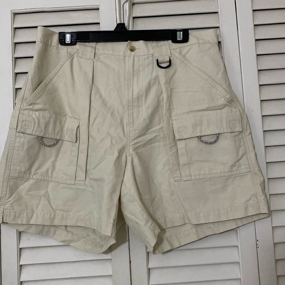 Columbia PFG  Khaki cargo shorts size 36”